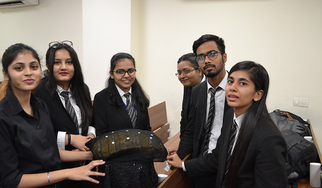 ALC’s CSR Club organizes skill development activity – FUNK OUT OF JUNK – for B.A. LL.B. students